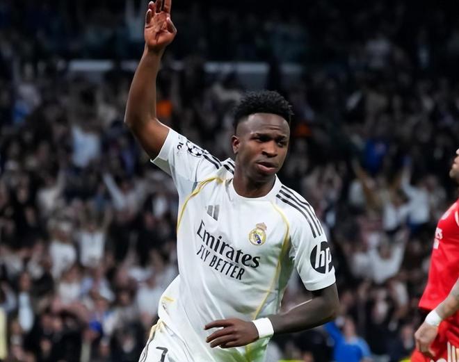 2-1、4-1！歐冠瘋狂一夜！16強(qiáng)出爐，皇馬雙殺，亞特蘭大意甲獨(dú)苗